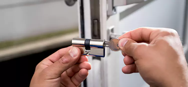 Emergency Locksmith for House Duarte